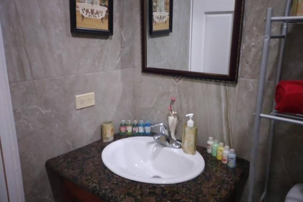 Ocho Rios Hideaway Apartment Ngoại thất bức ảnh